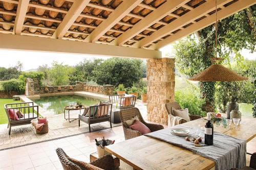 Еще один старый домик в Испании, который обрел прекрасную новую жизнь 02