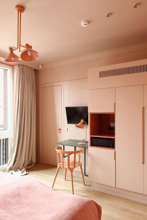 Своя цветовая гамма для каждого этажа 06