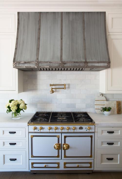 Утонченный дизайн загородных домов 13