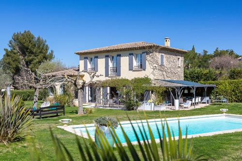 Прекрасная вилла в духе Прованса в Сен-Тропе 13