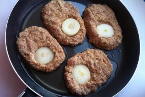 Что добавить в фарш куриный для котлет. Куриные котлеты с цветной капустой 09 Что добавить в фарш куриный для котлет. Куриные котлеты с цветной капустой 09