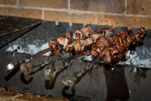 Что лучше тандыр или барбекю. Какой шашлык вкуснее: на мангале или в тандыре? Экспертиза