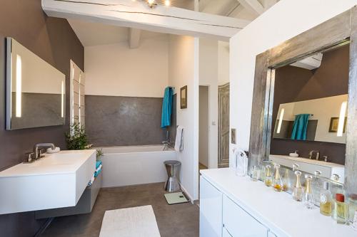 Прекрасная вилла в духе Прованса в Сен-Тропе 08