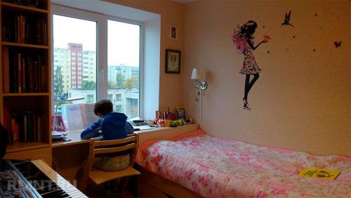 Розетки в комнате подростка. Сколько розеток должно быть в каждой комнате