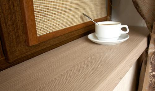 Можно ли красить пластиковые подоконники. 5 способов покрасить пластиковый подоконник и оконные рамы