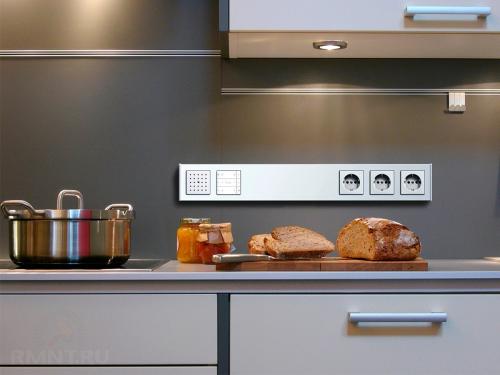 Розетки в комнате подростка. Сколько розеток должно быть в каждой комнате