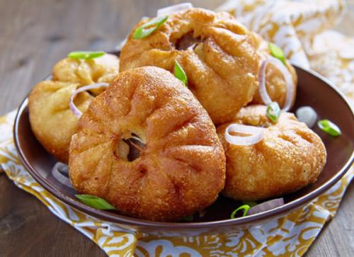 Как сделать сочный фарш для беляшей. Как делать беляши с фаршем в домашних условиях