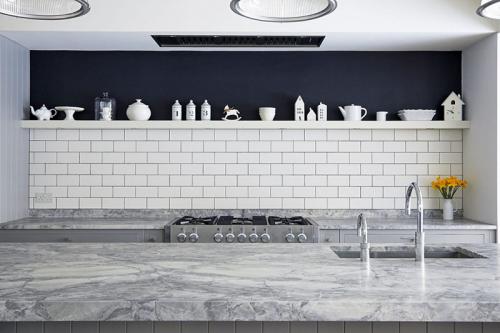 Дом в Лондоне со спокойным интерьером и уютным задним двором 07