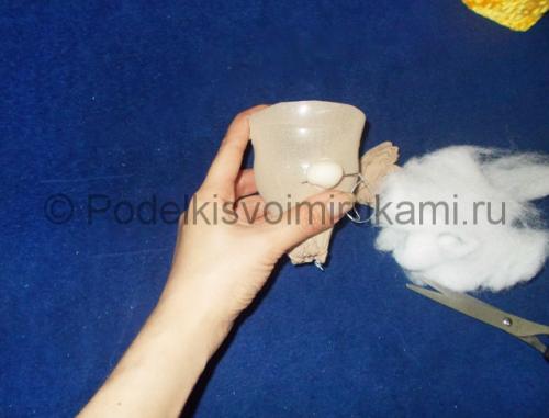 Куклы из пластиковых бутылок. Кукла из пластиковой бутылки своими руками: подробный мастер-класс с фото 35