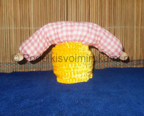 Куклы из пластиковых бутылок. Кукла из пластиковой бутылки своими руками: подробный мастер-класс с фото 34