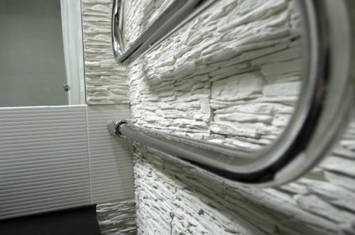 Искусственный камень в ванной. Столешница из искусственного камня под раковину в ванную комнату: особенности декора санузла 15 Искусственный камень в ванной. Столешница из искусственного камня под раковину в ванную комнату: особенности декора санузла 15