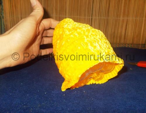 Куклы из пластиковых бутылок. Кукла из пластиковой бутылки своими руками: подробный мастер-класс с фото 31