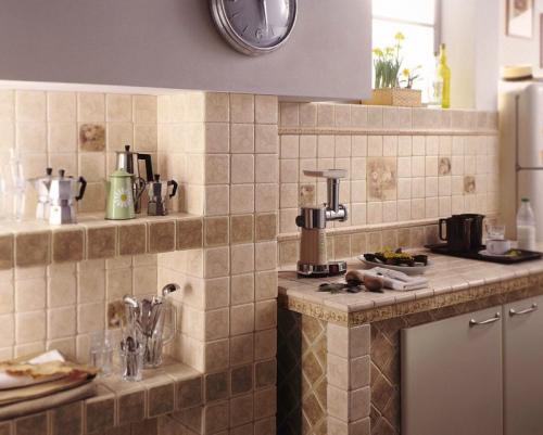 Имитация плитки на кухне. Отделка кухни кафелем: 10 модных идей