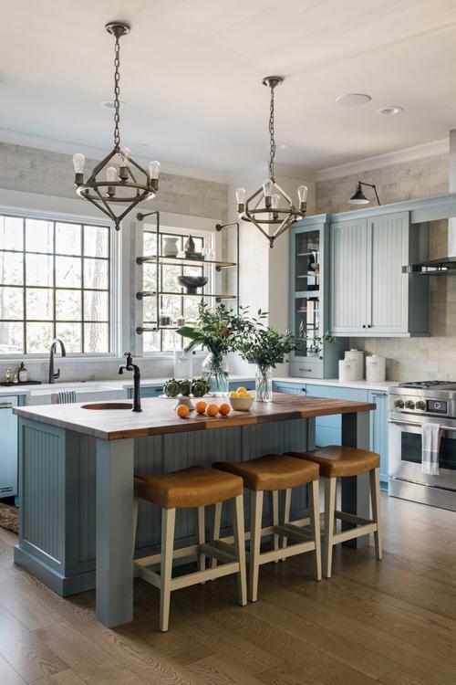 Прекрасная кухня для загородного дома в США 02