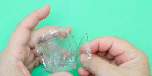 Цветы из бутылок на улицу. Цветы из пластиковых бутылок своими руками – пошаговый мастер-класс для начинающих