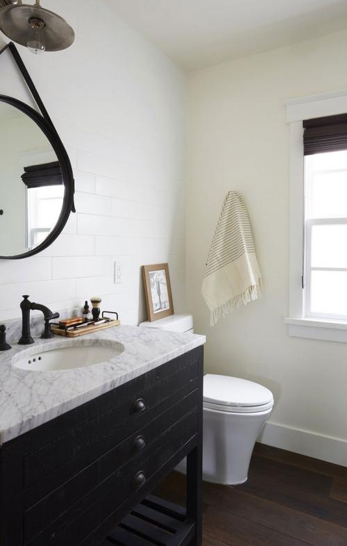 Светлый семейный дом в натуральных тонах в США 18