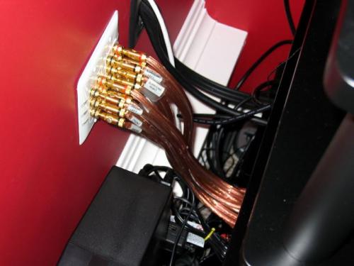 Декоративный кабель канал для телевизора. Укладка кабеля в стене