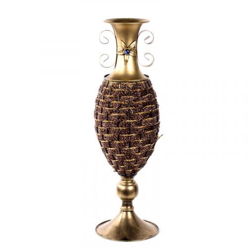 Напольные вазы в интерьере прихожей. По материалу изготовления