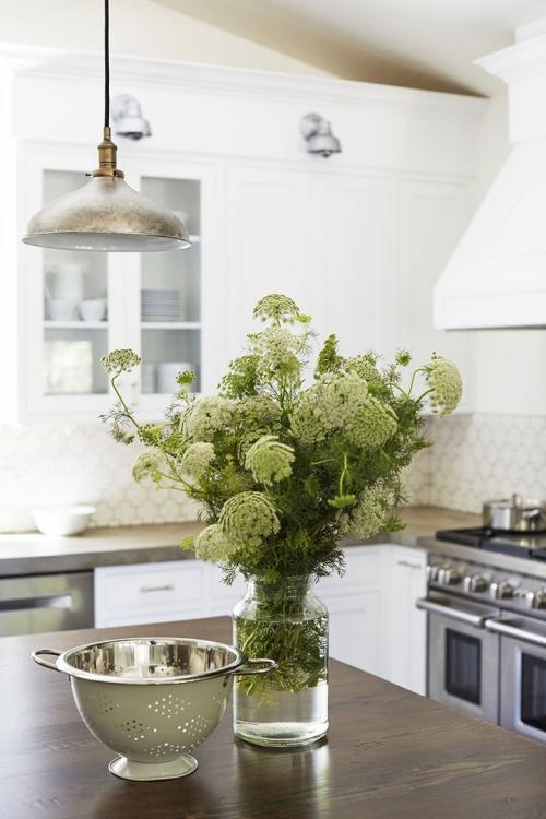 Светлый семейный дом в натуральных тонах в США 14