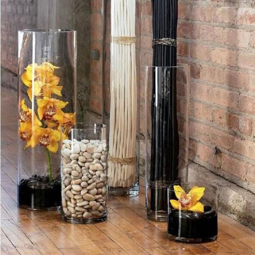 Напольные вазы в интерьере прихожей. По материалу изготовления