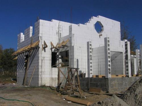 Дом из пенопласта и бетона. Дом из пенопласта: в чем его преимущества