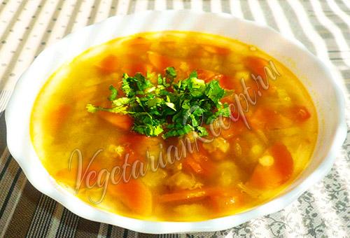 Суп из коричневой чечевицы. Суп из чечевицы с сельдереем и помидорами