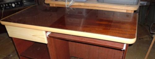 Стол из старого шкафа. Компьютерный стол своими руками