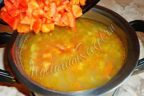 Суп из коричневой чечевицы. Суп из чечевицы с сельдереем и помидорами