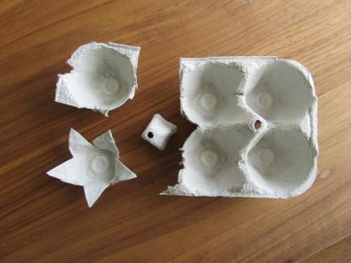 Что можно сделать из коробки из под яиц. Оригинальные поделки, которые можно смастерить из обычных картонок для яиц 19 Что можно сделать из коробки из под яиц. Оригинальные поделки, которые можно смастерить из обычных картонок для яиц 19