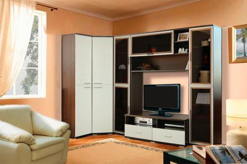 Угловой шкаф-купе в интерьере гостинной. Угловой шкаф в гостиную — современные варианты