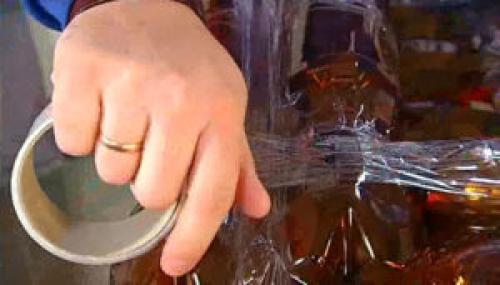 Стул из пластиковых бутылок. Собираем кресло