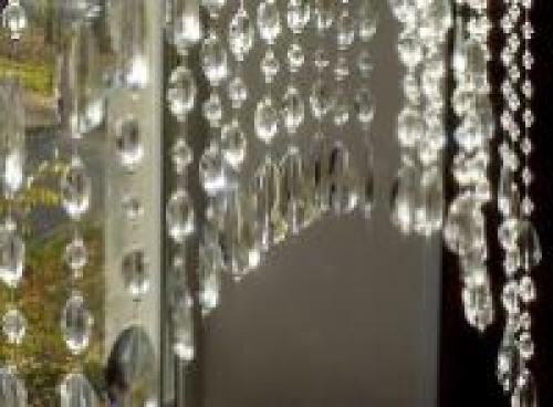 Цветы на стене нарисованные. Основные виды трафаретов