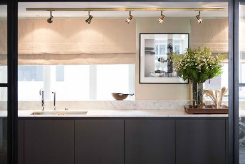 Компактная, но очень стильная и изысканная квартира 07