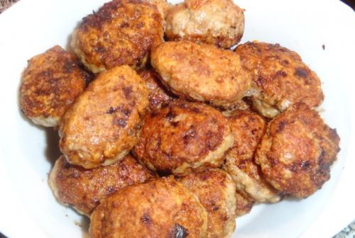 Сочные котлеты с картошкой. Котлеты из фарша с картошкой