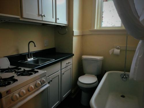 Квартиры в Японии маленькие. Самая паршивая квартира в Японии: сравните и порадуйтесь за наши хрущевки