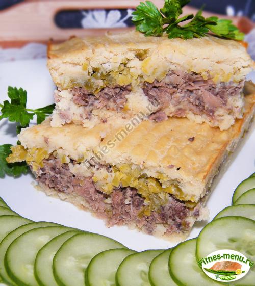 Запеканка из нута с тунцом и луком-пореем