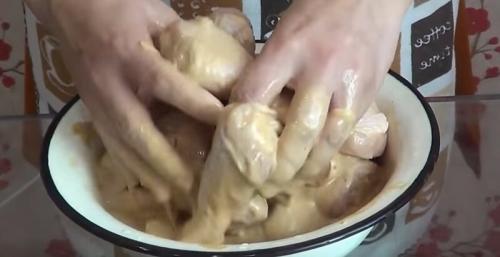 Куриные ножки с хрустящей корочкой в духовке. Куриные ножки в духовке с картошкой