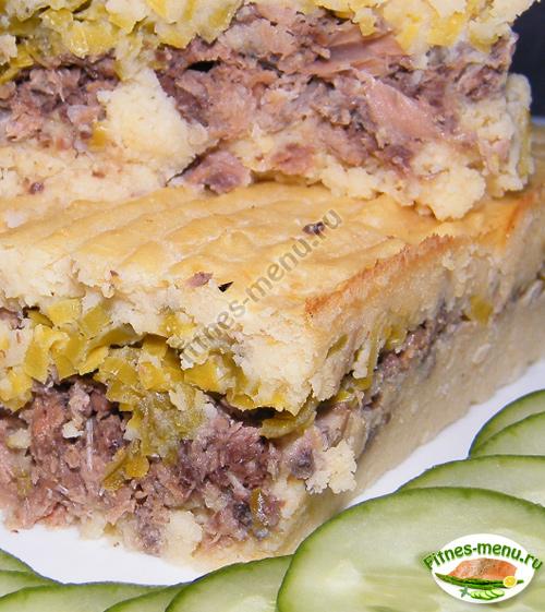 Запеканка из нута с тунцом и луком-пореем