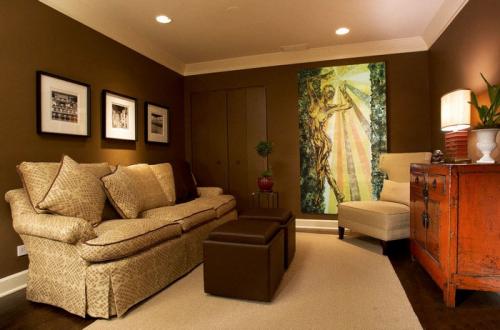 Сочетание цветов в интерьере бежевый коричневый и. БЕЖЕВО-КОРИЧНЕВАЯ ГОСТИНАЯ: ОСНОВЫ ПРОЕКТИРОВАНИЯ