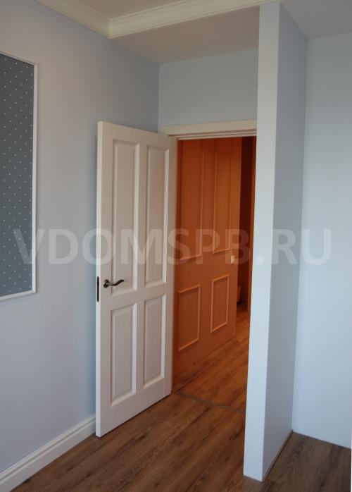 Цвет пола и цвет дверей. Особенности 10