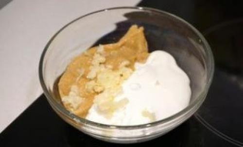 Курица с хрустящей корочкой в духовке с картошкой. Курица с картофелем в духовке просто и со вкусом