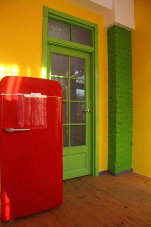 Цвет пола и цвет дверей. Особенности 12