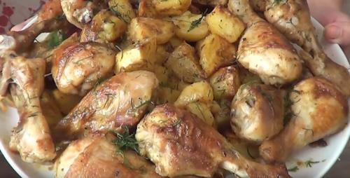 Куриные ножки с хрустящей корочкой в духовке. Куриные ножки в духовке с картошкой