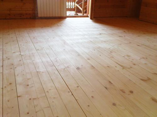 Сосновый пол в квартире. Деревянный пол из сосны — устройство и приемущество