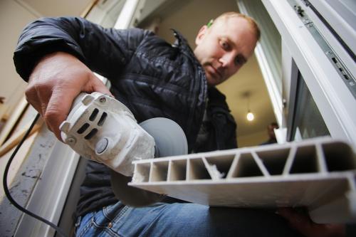 Как сделать балкон теплым и жилым. Холодное остекление алюминием