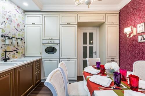 Кухня гостиная совмещенная с коридором. Удобная кухня-прихожая: стиль оформления