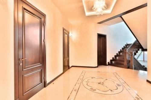 Напольный плинтус Как выбрать цвет. Как выбирать цвет плинтуса 02