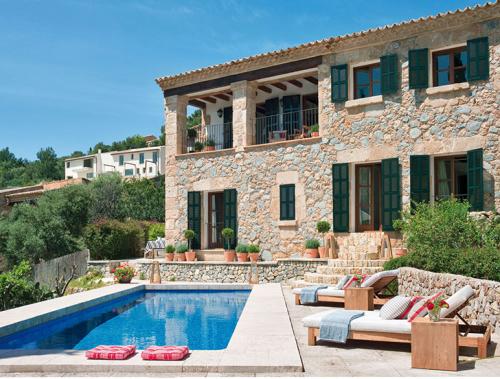 Когда бассейн становится украшением загородного жилья 15