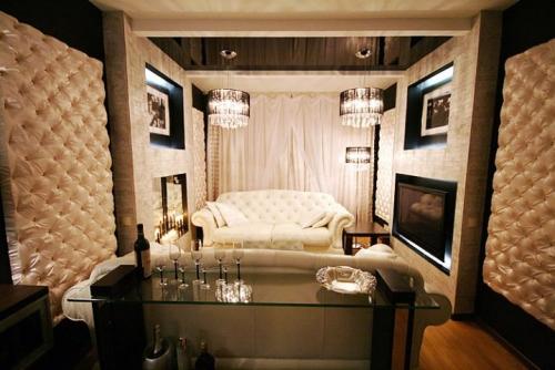 Можно ли над камином вешать телевизор. Можно ли вешать телевизор над камином 05