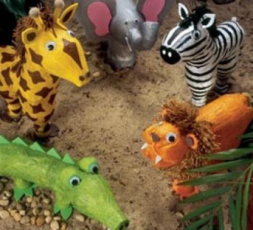 Заяц газон из пластиковой бутылки. Оригинальная пальма для дачи 08